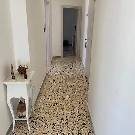 La Casa Di Leo Mondragone
