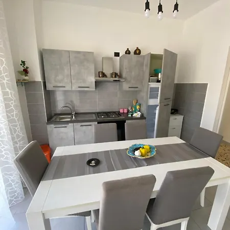 La Casa Di Leo
