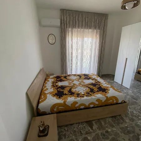 La Casa Di Leo * موندراغوني