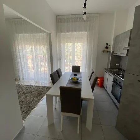 بيت للعطل La Casa Di Leo موندراغوني